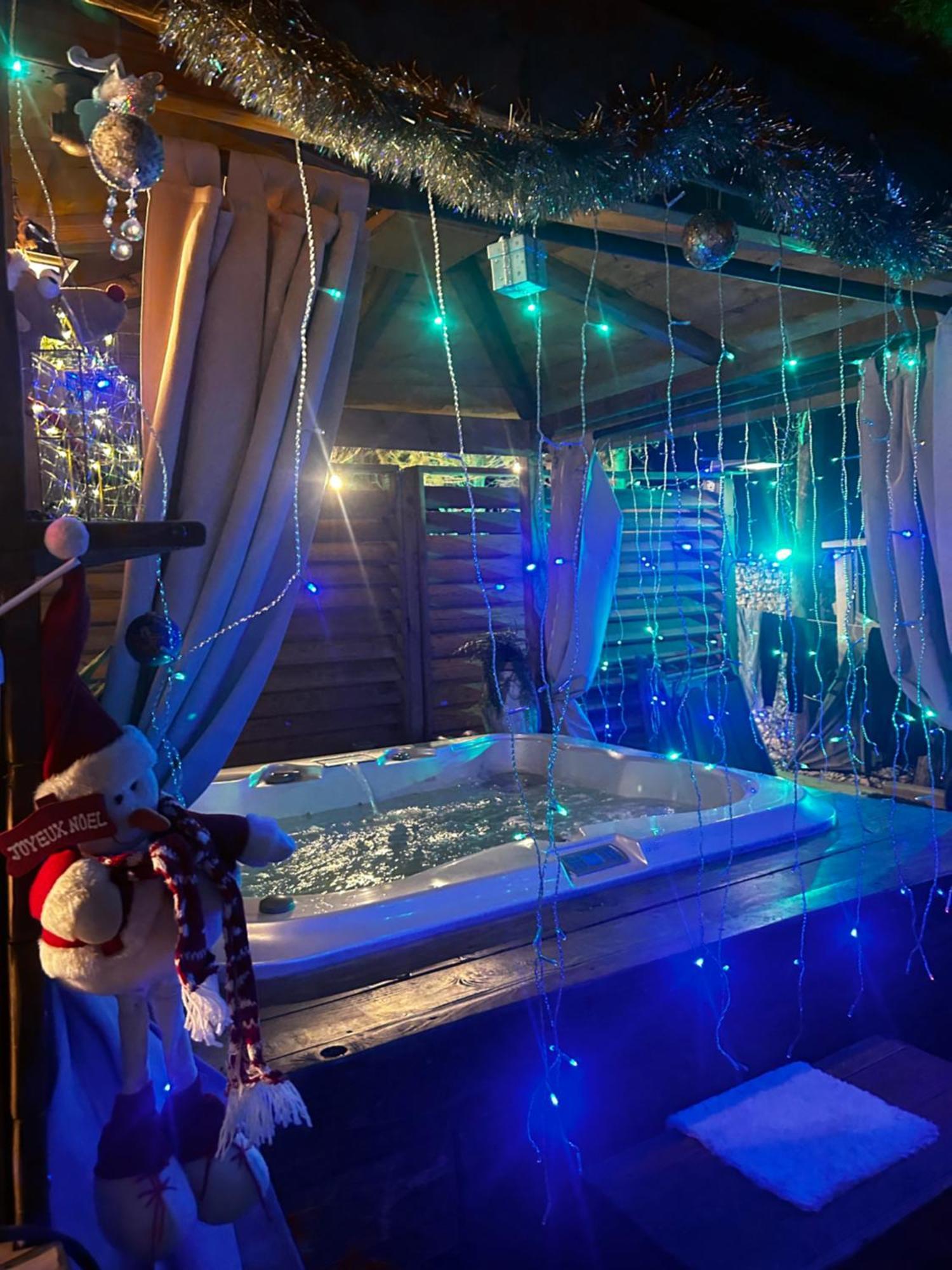 Les Chambres De Paulette Chambres A Theme Jack Sparrow Sainte-Marie-la-Mer Zewnętrze zdjęcie